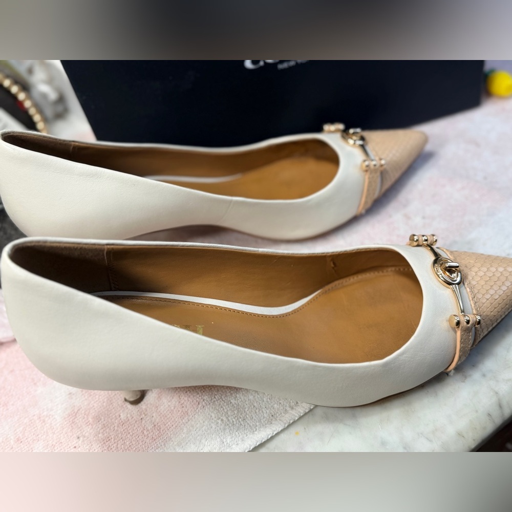 Coach Lauri Pointed Toe Pumps - Picture 6 of 11